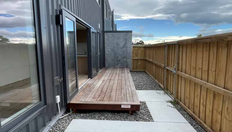 10/1 Lake Bryndwr Lane, Burnside