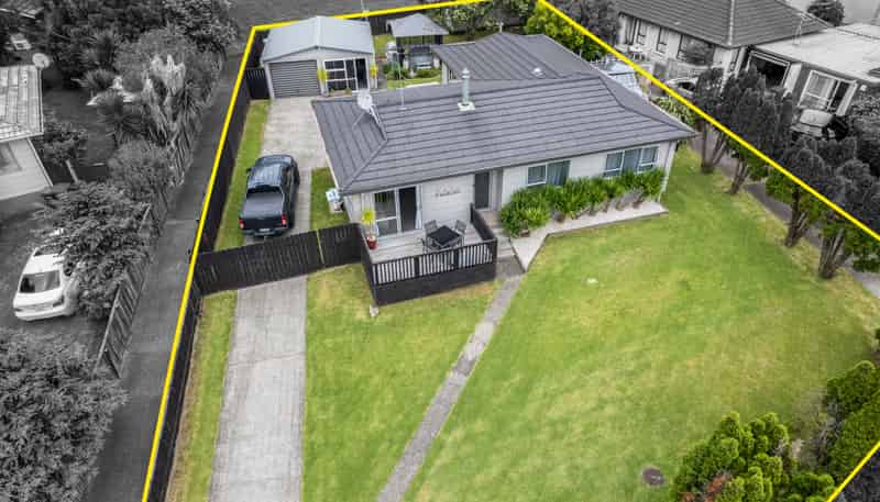 22 Challen Close, Conifer Grove