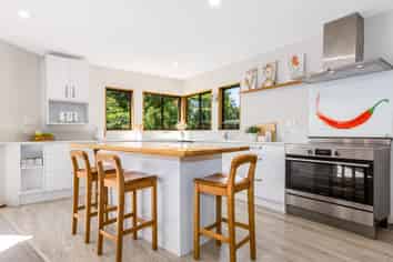 155A Katherine Mansfield Drive, Whitemans Valley