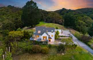 155A Katherine Mansfield Drive, Whitemans Valley