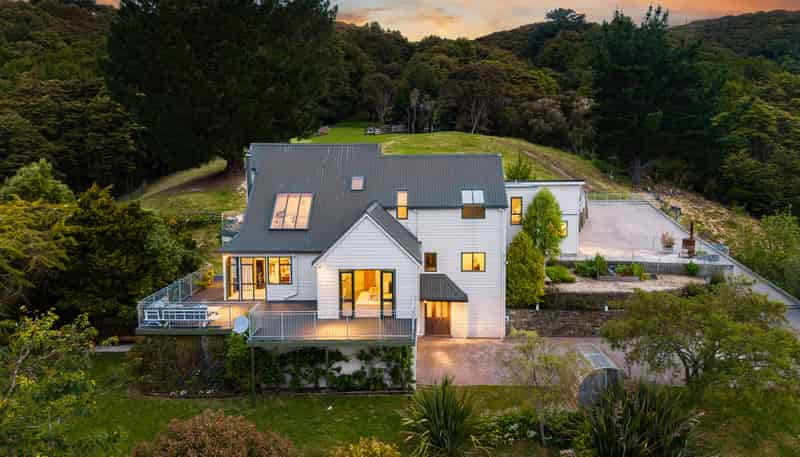 155A Katherine Mansfield Drive, Whitemans Valley