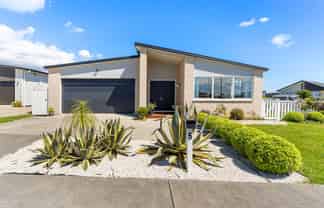 5 Korowhiti Road, Clarks Beach