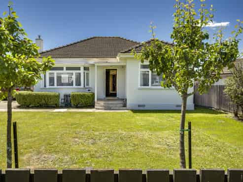 905 Miro Street, Mahora