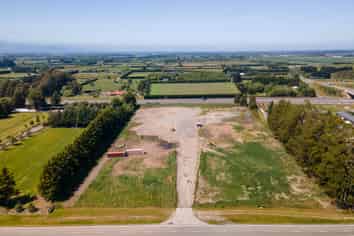 Unmatched Exposure On 3.52ha!!