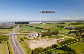 Unmatched Exposure On 3.52ha!!