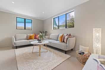 81A East Street, Enderley