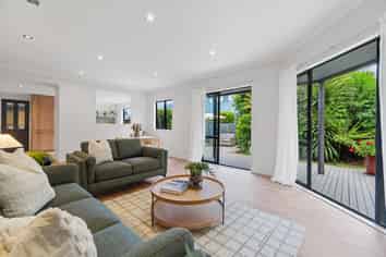 81A East Street, Enderley