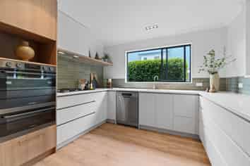 81A East Street, Enderley