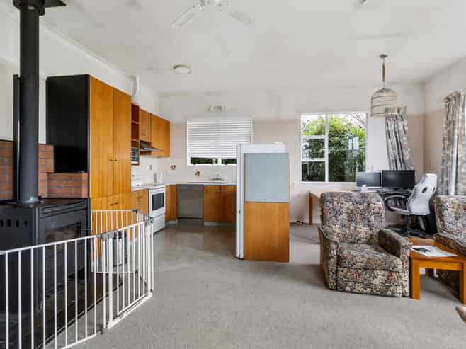 279 Church Street, West End