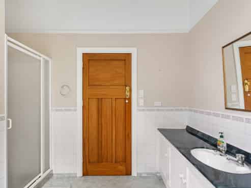 279 Church Street, West End