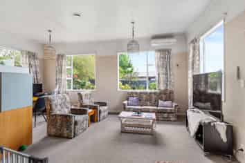 279 Church Street, West End