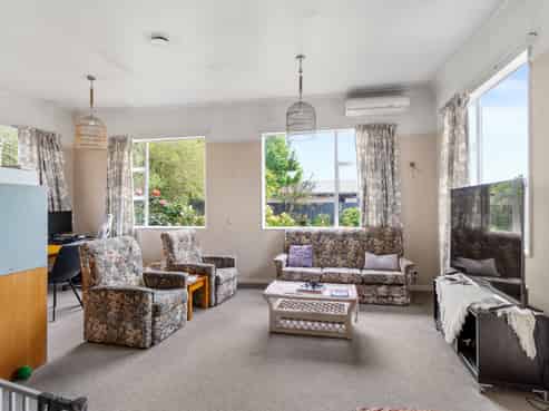 279 Church Street, West End