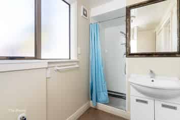 71 Marshall Street, Woolston