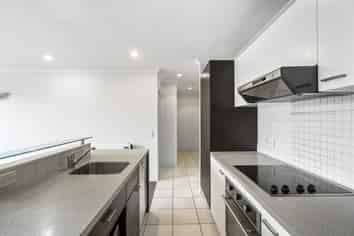 2J/160 Symonds Street, Eden Terrace