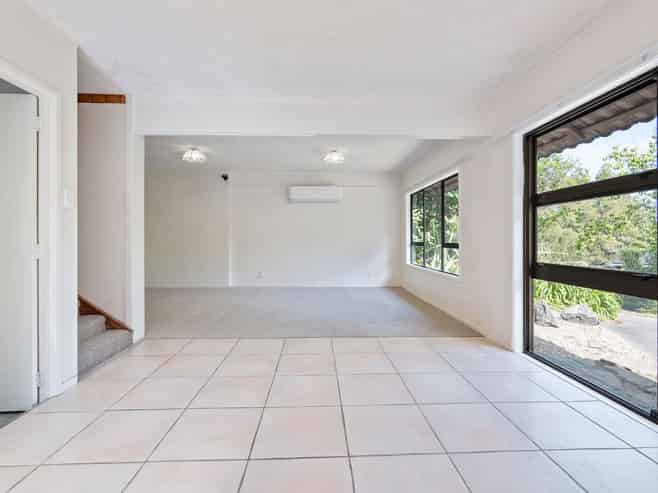 13 Reynolds Place, Torbay