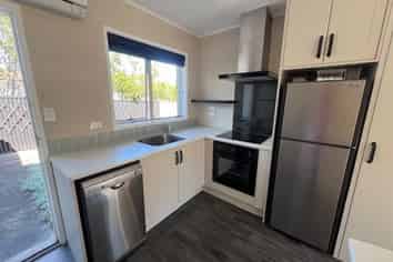 3/50 Middle Road, Havelock North