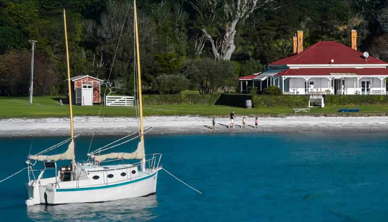 40 Rothschild Terrace, Waiheke Island