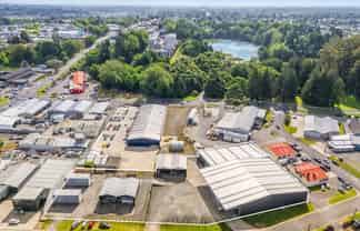 Large format commercial