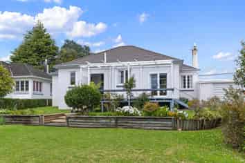 34 Cairnfield Road, Kensington