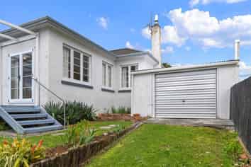 34 Cairnfield Road, Kensington