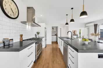 43 Sunline Avenue, Lincoln