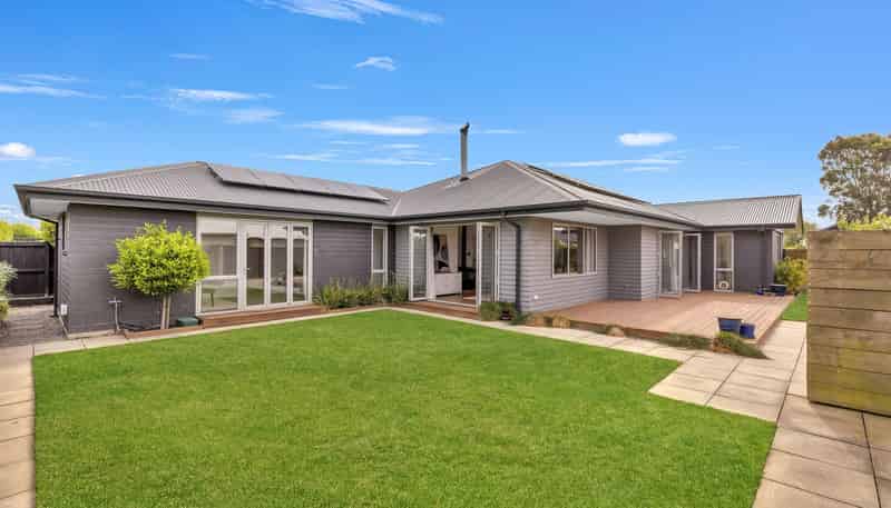 43 Sunline Avenue, Lincoln