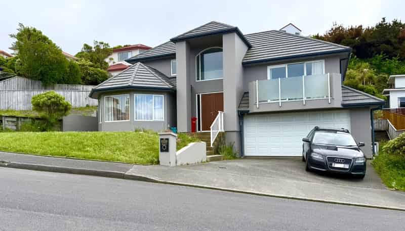 17 Tamworth Crescent, Newlands