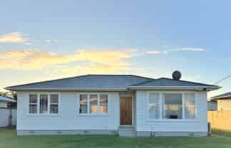 16 Shamrock Street , Levin