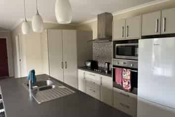 6 Conniston Way, Pyes Pa