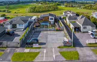 NEW 10 year lease – Modern Building