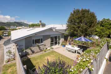 1/6 Grove Street, Nelson