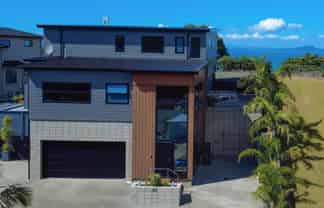 57 Hawaiian Parade, Arkles Bay