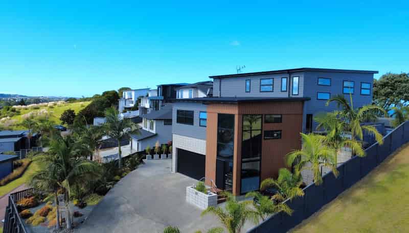 57 Hawaiian Parade, Whangaparaoa