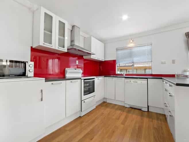 2/20 Bayview Road, Bayview