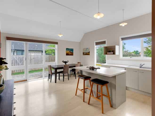 7 Crosher Place, Silverdale