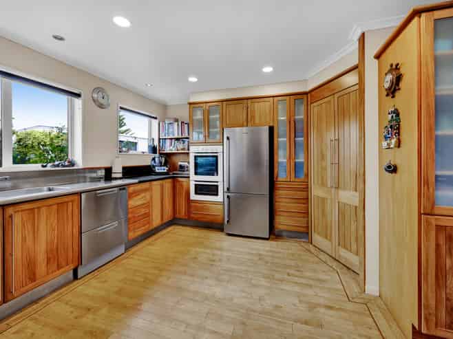 73 Monmouth Road, Stratford