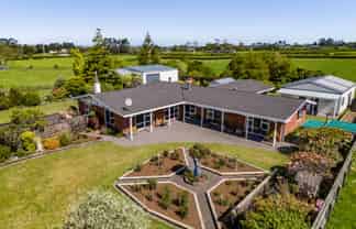 73 Monmouth Road, Stratford