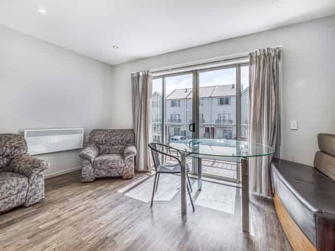 18/31 Poulson Street, Addington