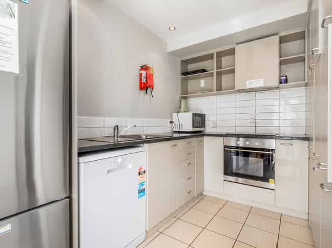 18/31 Poulson Street, Addington