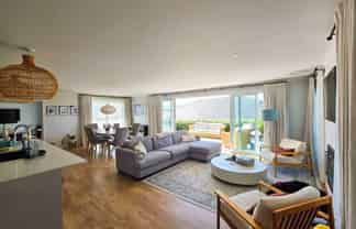 5 Fetter Lane, Paerata