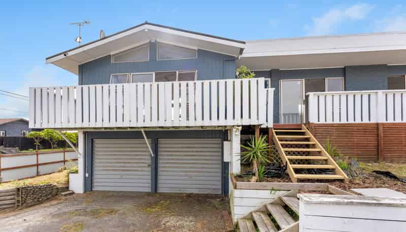 62 Toi Street, Otaki Beach