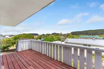 62 Toi Street, Otaki Beach