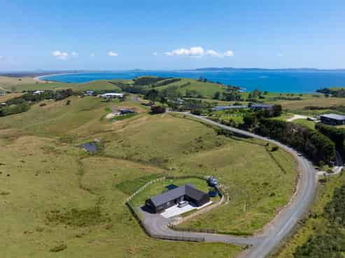 33 Taipa View Road, Taipa