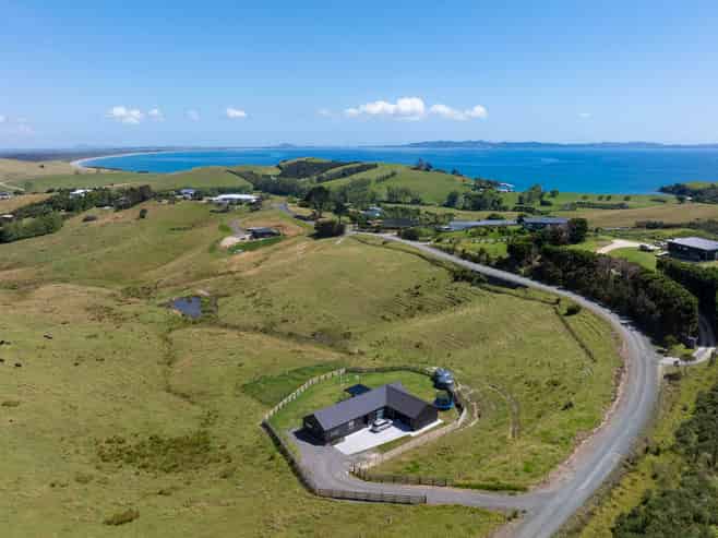 33 Taipa View Road, Taipa