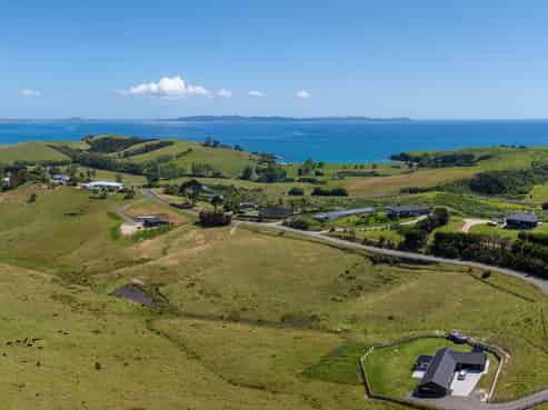 33 Taipa View Road, Taipa