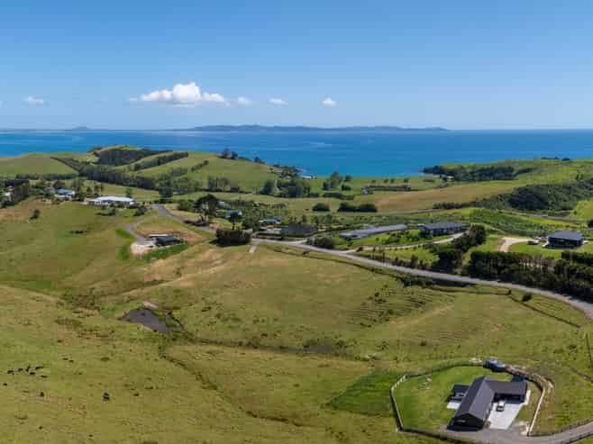 33 Taipa View Road, Taipa