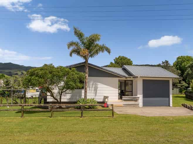 133 McMahon Ave, Whangapoua