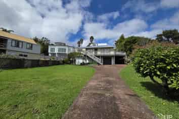 4 Louise Place, Browns Bay