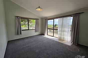 4 Louise Place, Browns Bay