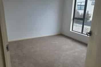 64 Metcalf road , Ranui